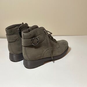 Munro Khaki Lace Up Boots